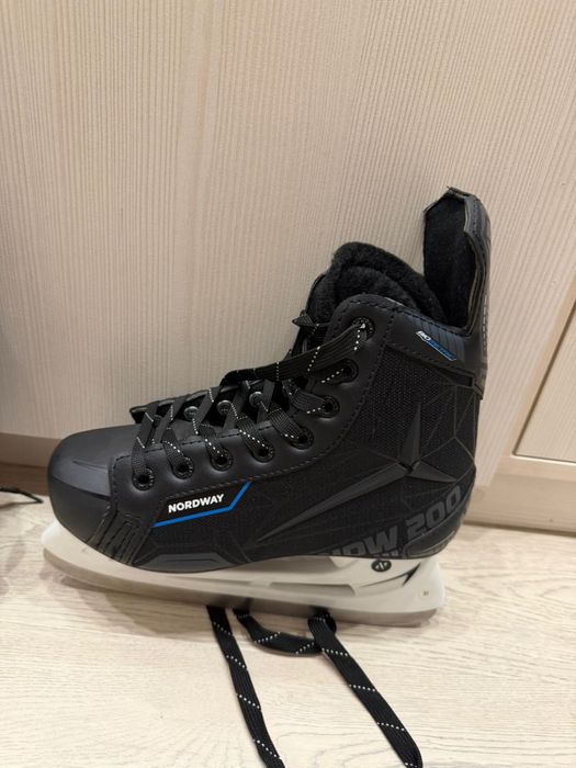 Коньки фигурные