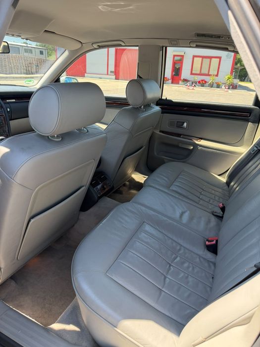 AUDI S8 QUATTRO 4.2 V8  1997