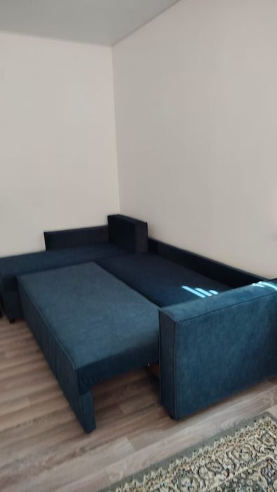 Продам диван угловой