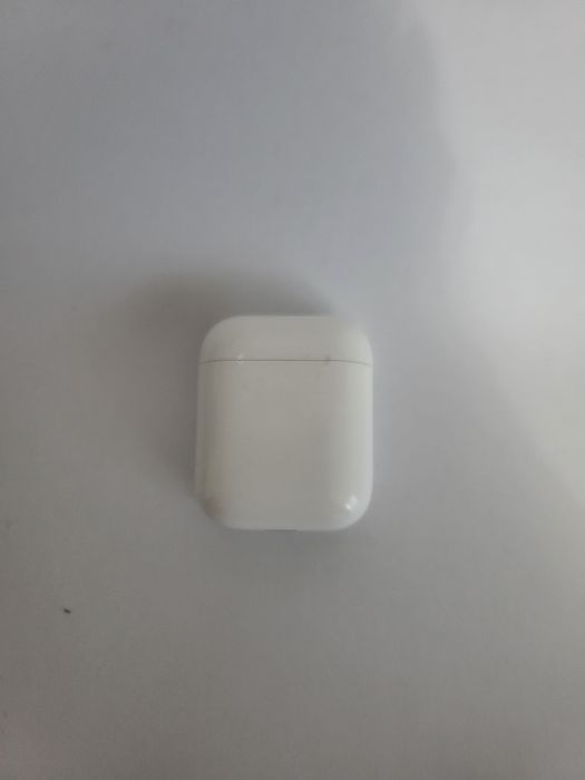 Продам Airpods оригинал