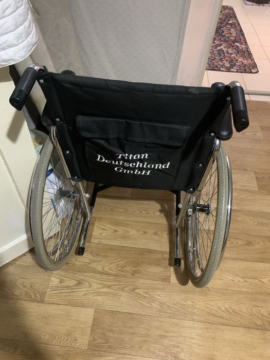 инвалидная коляска