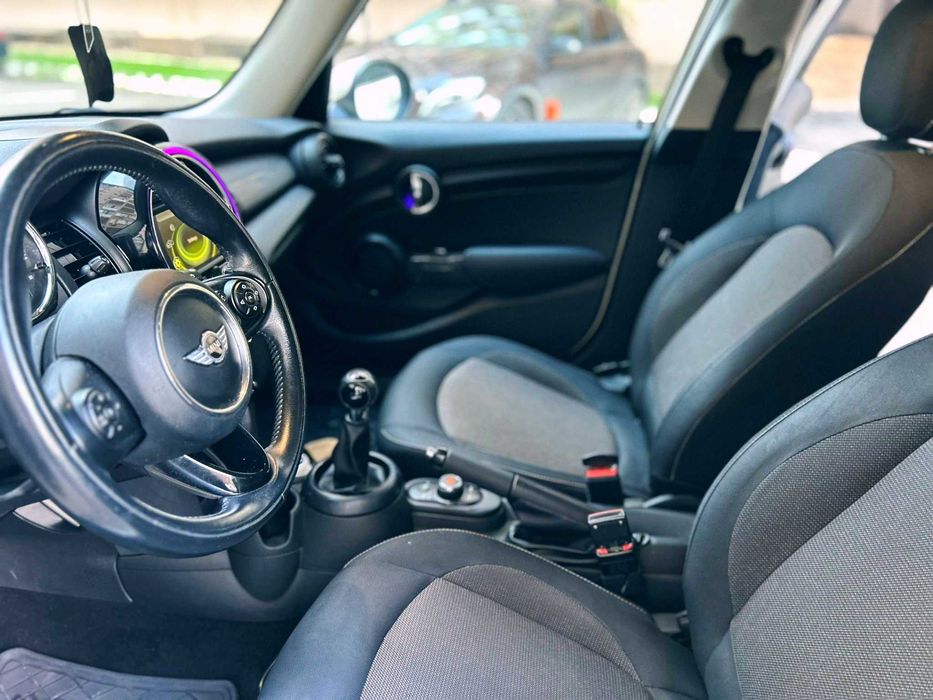 Vand/Schimb MINI COOPER ONE D–4 UȘI+PACHET PEPPER-Prima propr în Ro