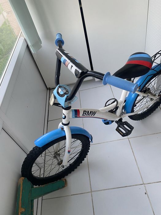 Продаю детский легкий велосипед BMW!!!