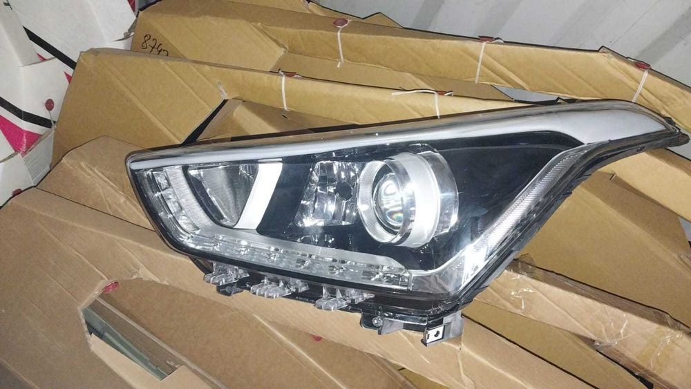 Фара перед Хендай Крета / Hyundai Creta 2015 LED