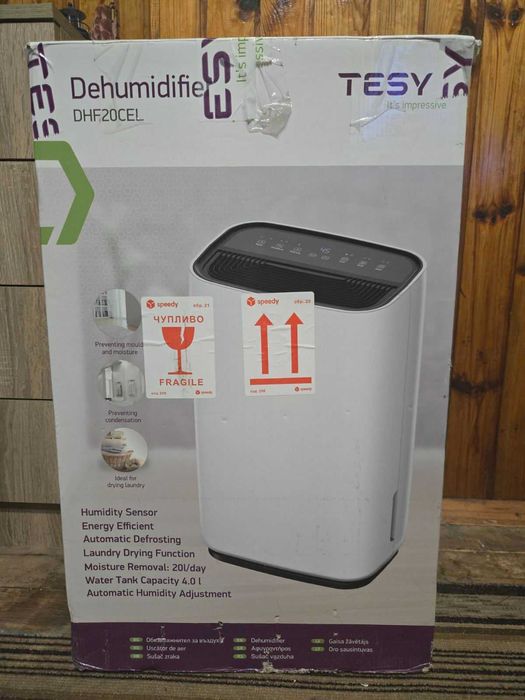 Влагоуловител Tesy DHF20CEL