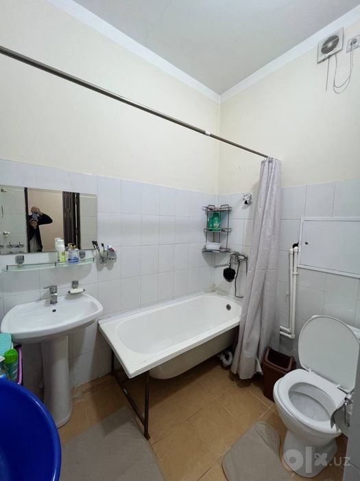 Сергели 6 а  2 хона 7 етаж 54м2  60000$