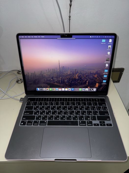 MacBook M3 13 512 ГБ