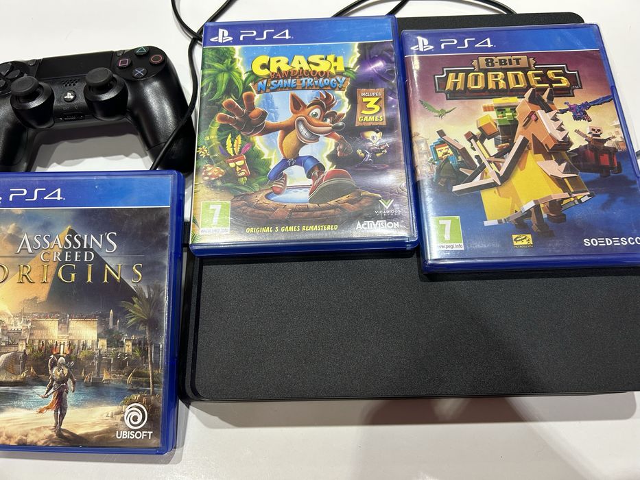 Consola Sony PlayStation 4 Slim                 PS4