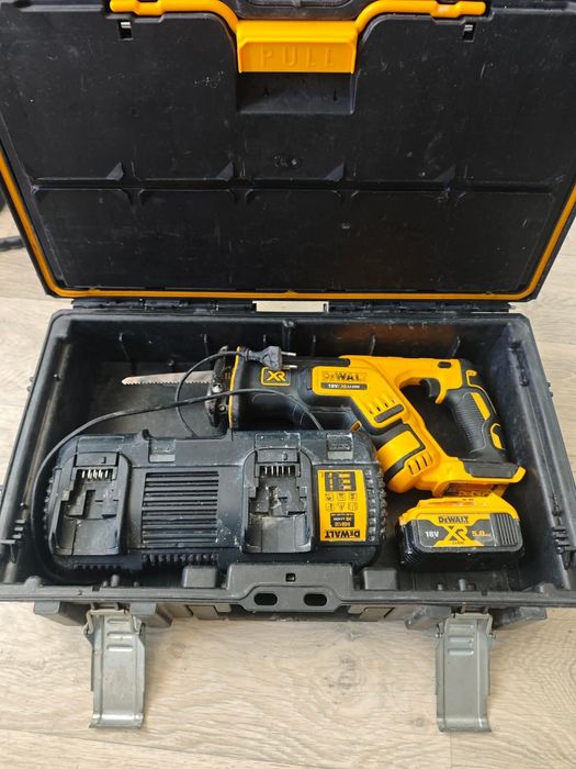 Dewalt инструменти