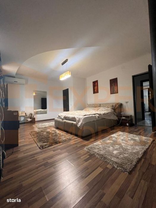 Vila impresionanta P+3, Bulevardul Mamaia, zona Tomis II
