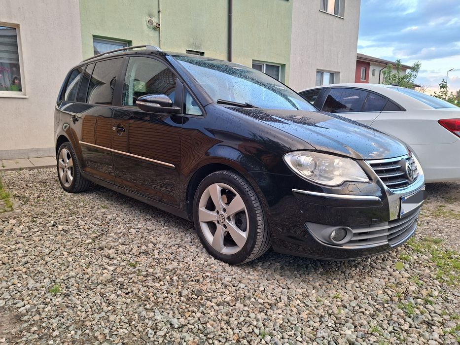 VOLKSWAGEN Touran 2010 — imagine 2
