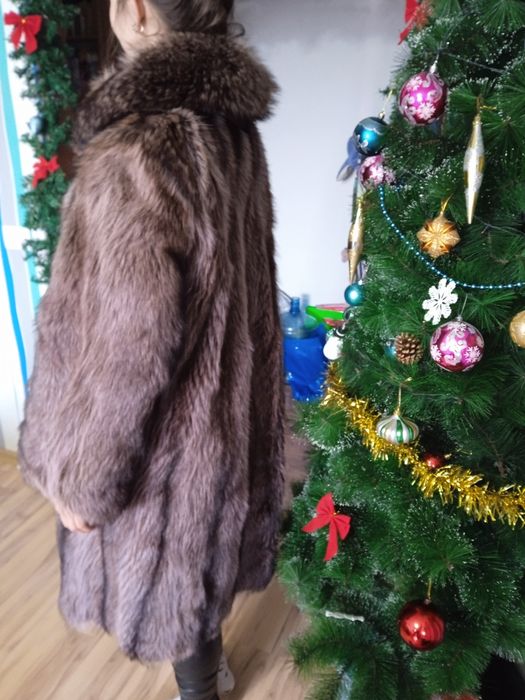 Продаю натуральную шубу