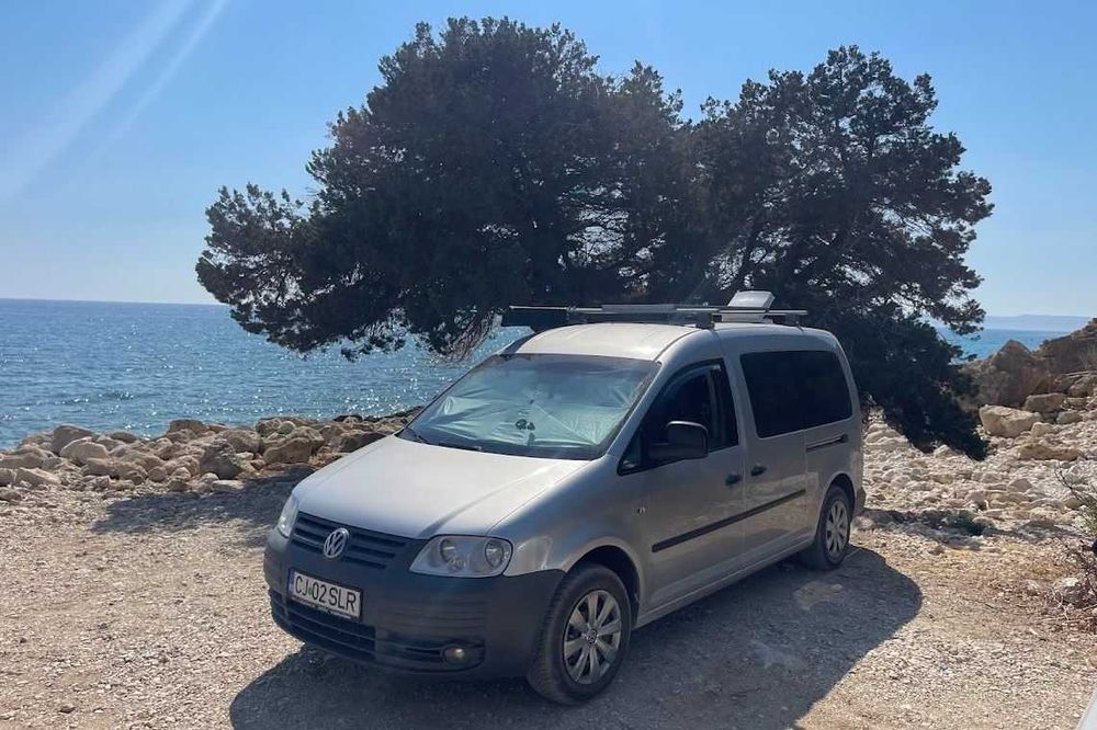 Micro camper van Volkswagen Caddy Maxi