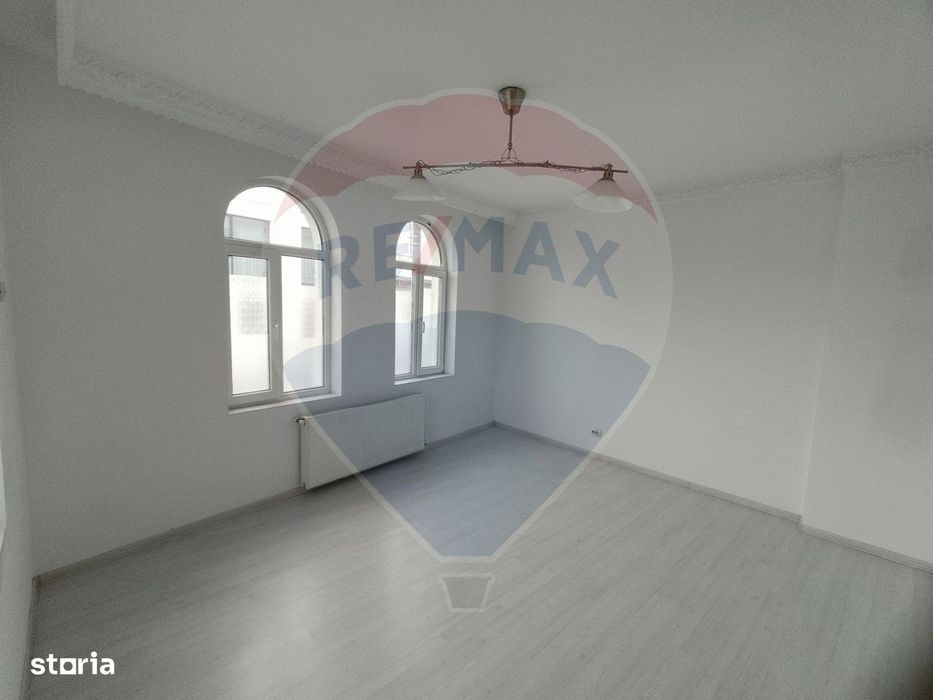 Spațiu de birouri central - Vilă 323 mp - Ideal sediu firmă / clinica