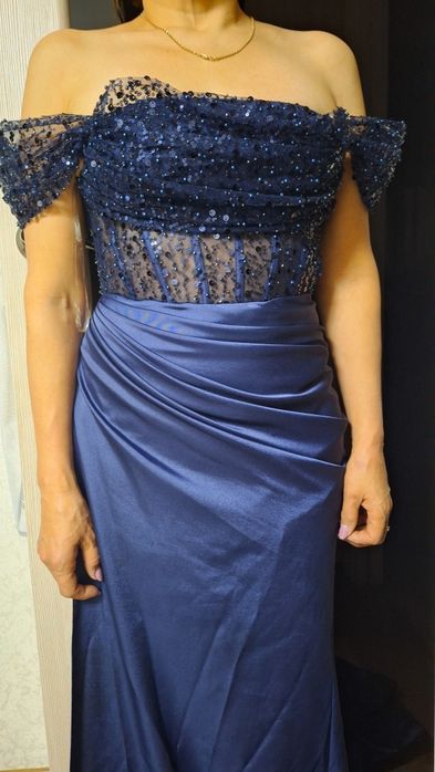 Срочно продам вечерние платье