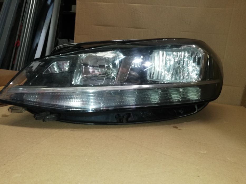 Faruri originale Wv Golf 7, 2017