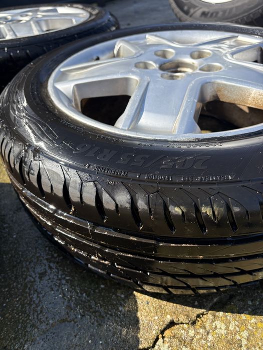 Гуми с джанти - пасат