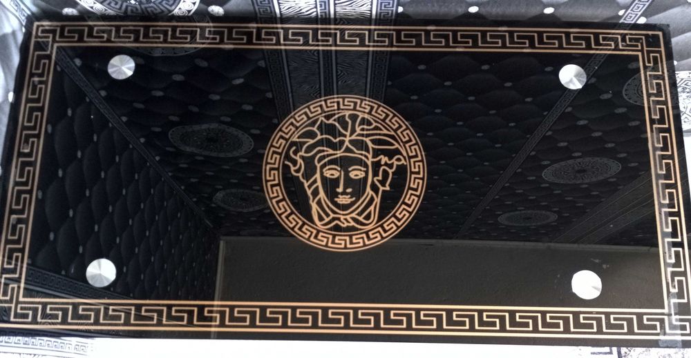 Луксозна Маса Версаче Голд