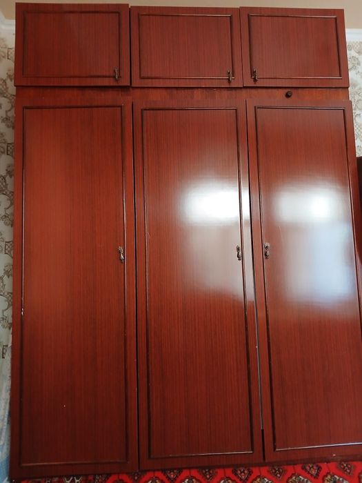 Шифоньер состояние нормально