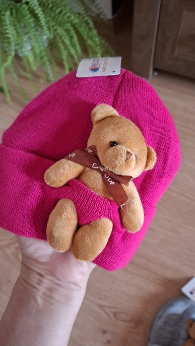 Детски шапчици с 3 D мече