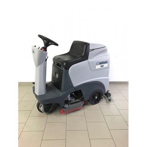Машина за почистване на под Nilfisk BR 651 / ЛИЗИНГ