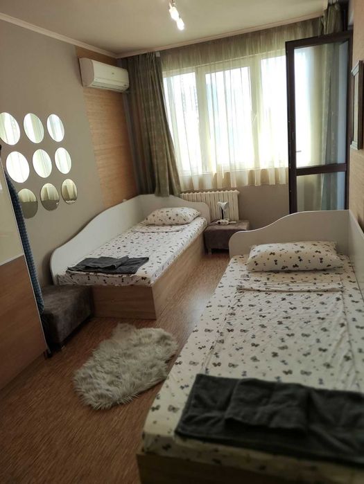 Дава се под наем Тристаен апартамент в Бургас, Лазур - 100 кв.м за 816 € - Снимка #14