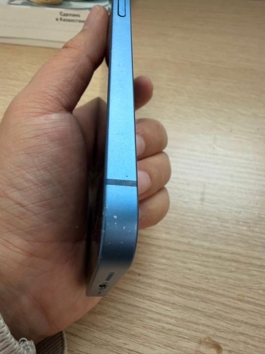 Продам Iphone 13 256gb