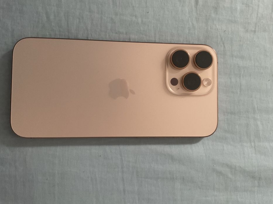 Iphone 16 pro max impecabil