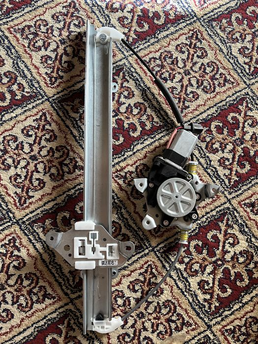 Стеклоподъемник ниссан тиида