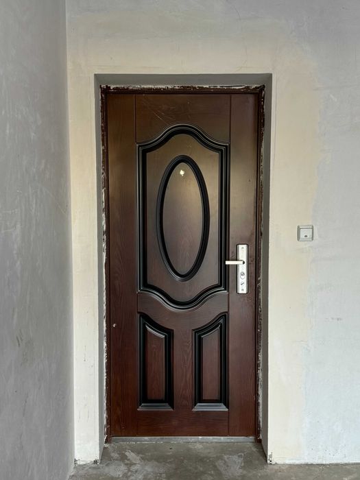 Просторен гараж с автоматична врата и лесен достъп – кв. Гагарин