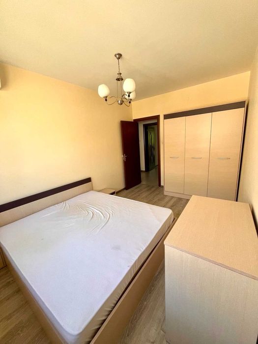 Дава се под наем Тристаен апартамент в Пловдив, Център - 88 кв.м за 518.67 € - Снимка #2