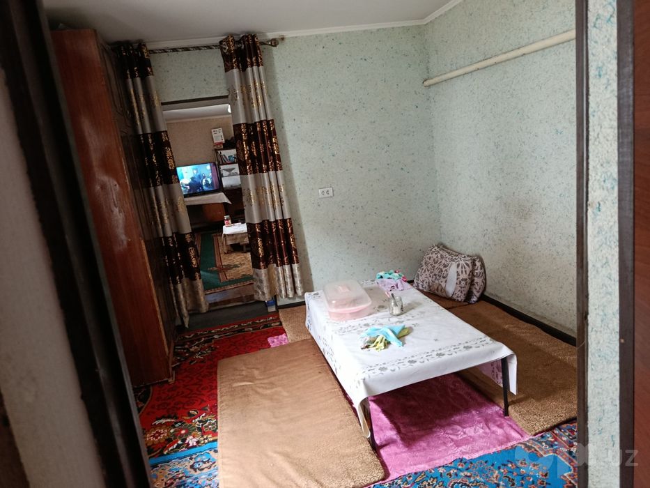 Ж дом 6сот 8 комнаты