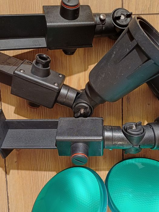 Set 3 Proiectoare Grădină NOI – Kit Complet (Țepușă + Bec LED Verde )