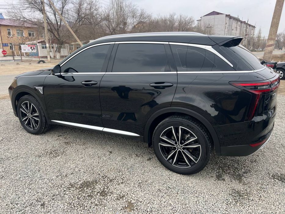 Dongfeng Nissan Venucia