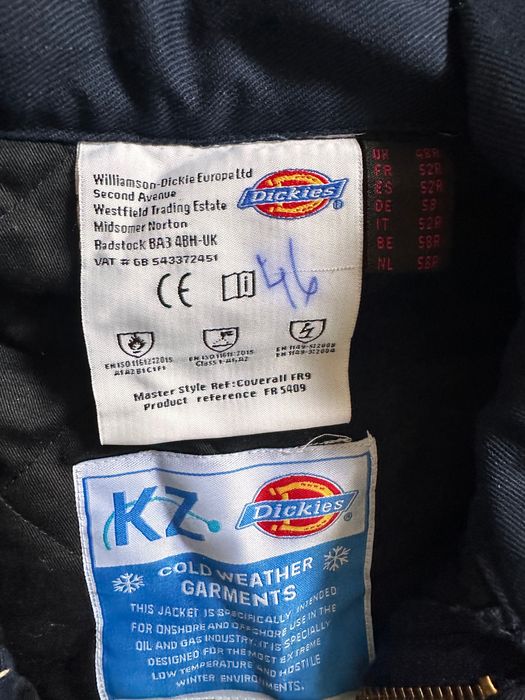 Зимние комбинезоны