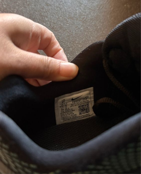 Adidasi Nike  36 unisex purtati o singura data