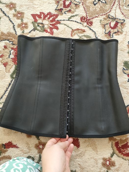 Корсет латексный