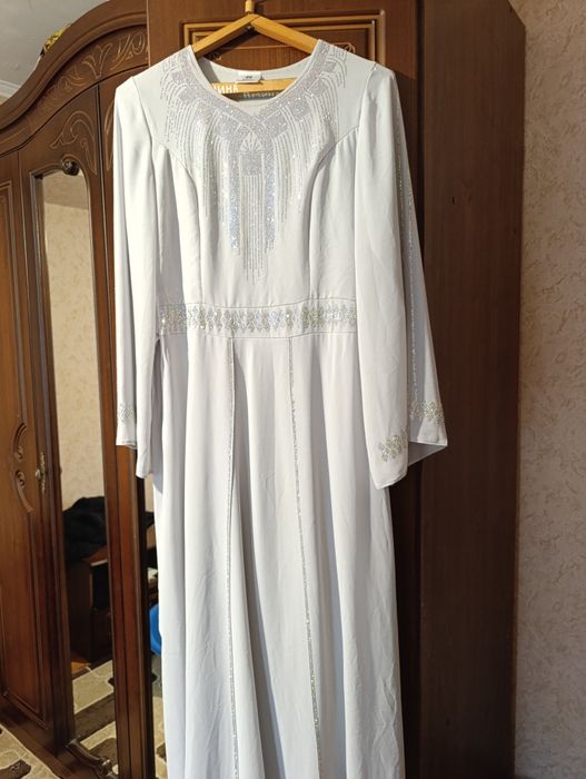 Продам вечернее платье