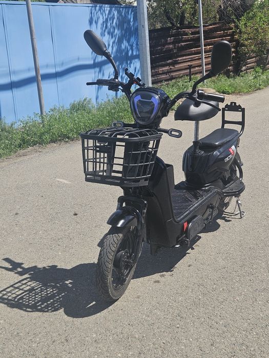 Продаётся скутер ск 8