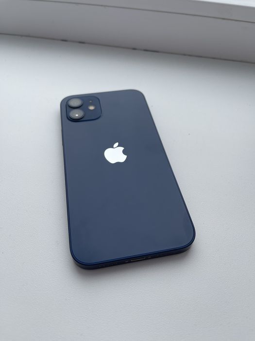 Продам iphone 12 64gb