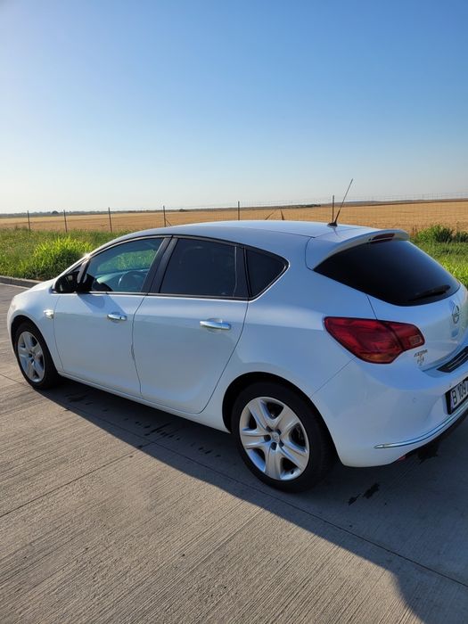 OPEL Astra 2013 — imagine 2