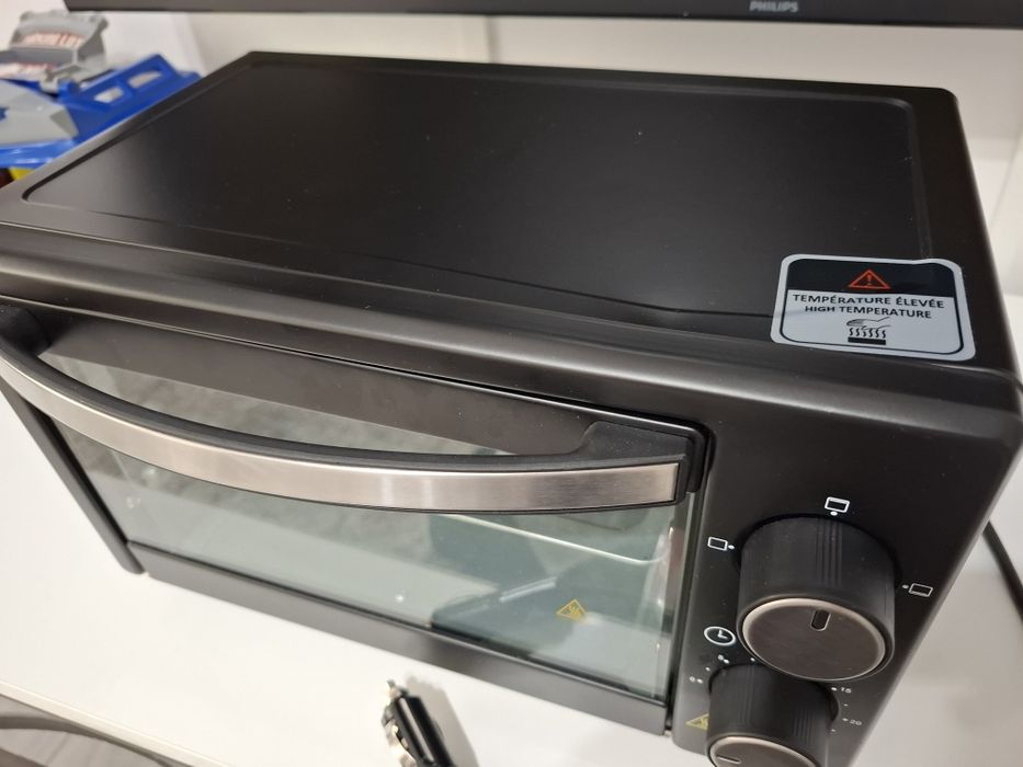 Cuptor electric portabil HTC Equipement 12/34 V