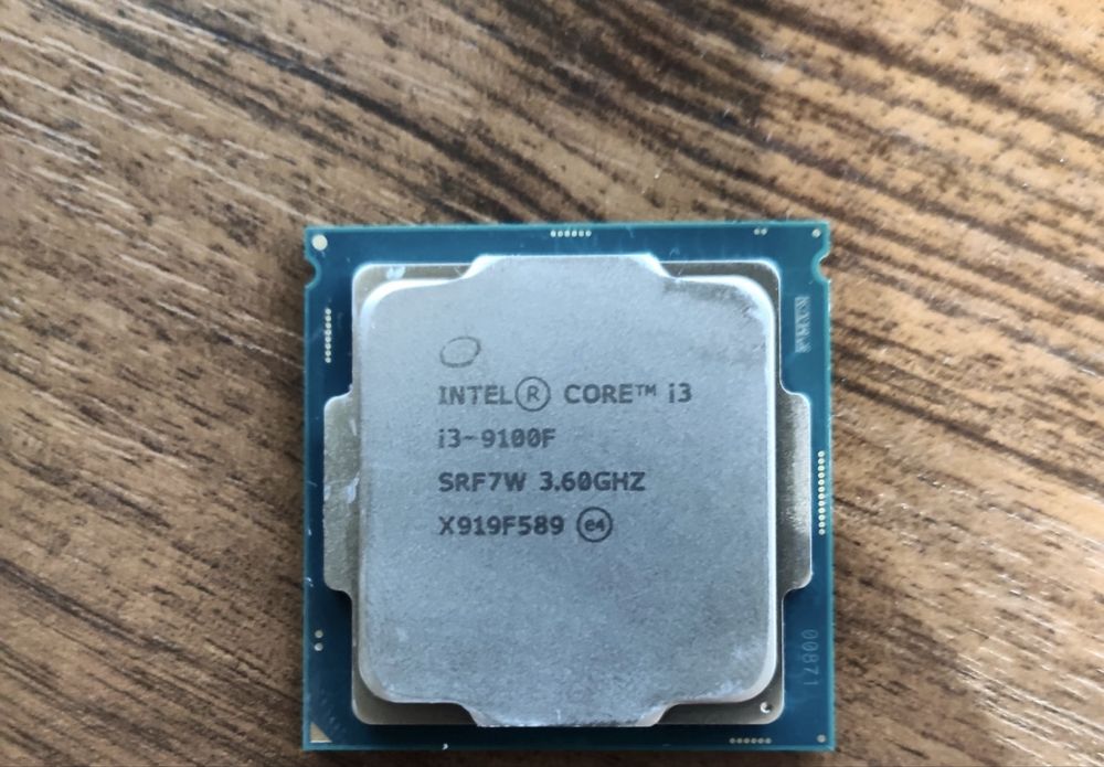 Продам комплект из мат платы и процессора