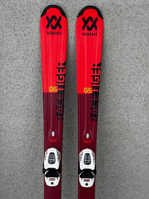 Vand schiuri Volkl Racetiger GS 140 cm si Atomic Vantage JR 150 cm