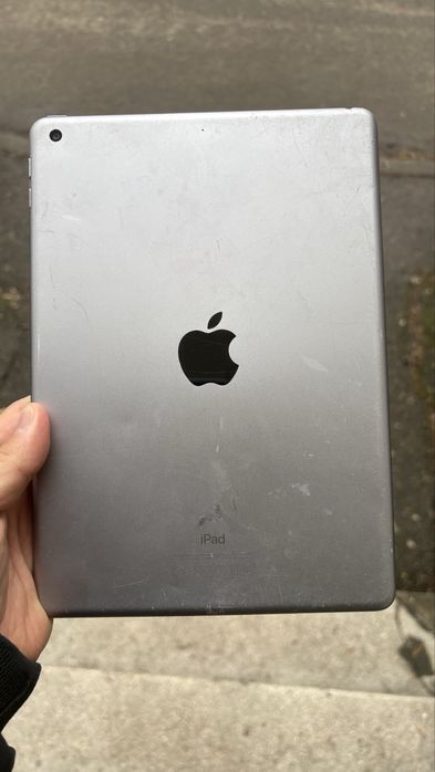 iPad 5 A1822-Neverlock-32GB-Amprenta Functionala-Vezi Descrierea Anunt