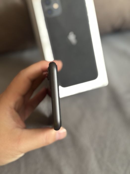 Iphone 11 без ремонта акум 75%