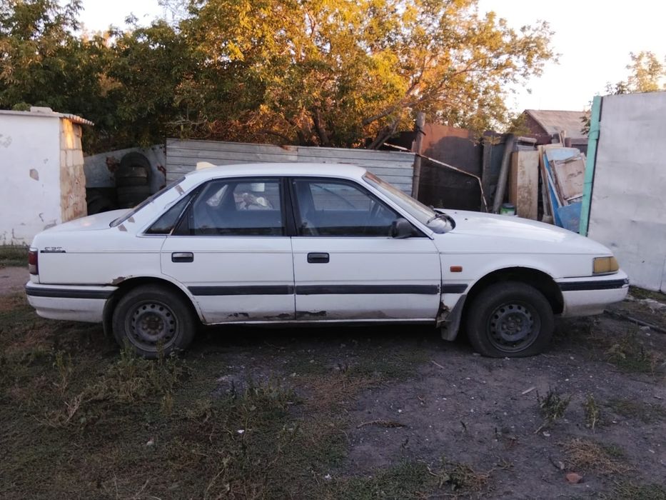 Продам машину Мазда