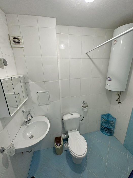 Продава се Двустаен апартамент в Бургас, Лазур - 68 кв.м за 2646 €/кв.м - Снимка #5