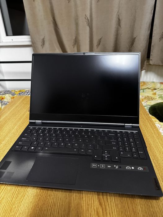 Vand laptop Lenovo Legion 7