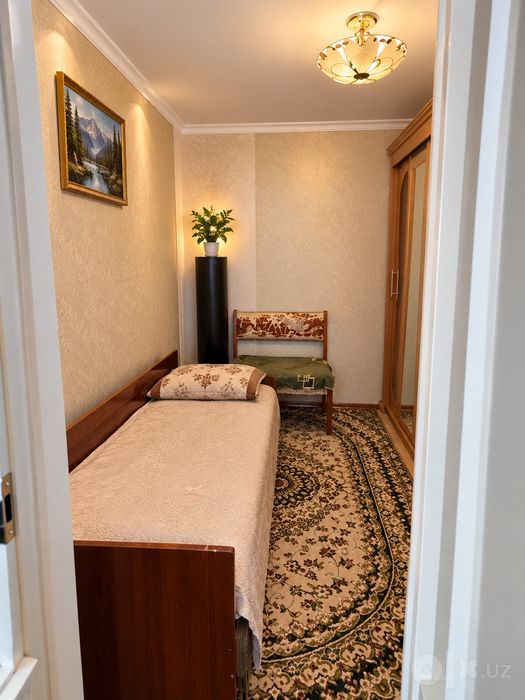 Продаю квартиру 3 комнати 4 этаж